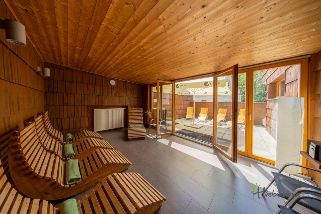 חומוטוב Restaurace A Pension Hrebikarna מראה חיצוני תמונה
