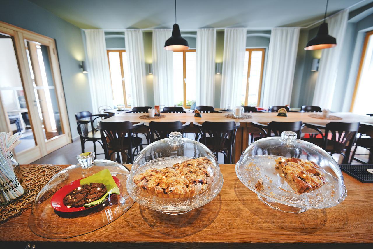 חומוטוב Restaurace A Pension Hrebikarna מראה חיצוני תמונה